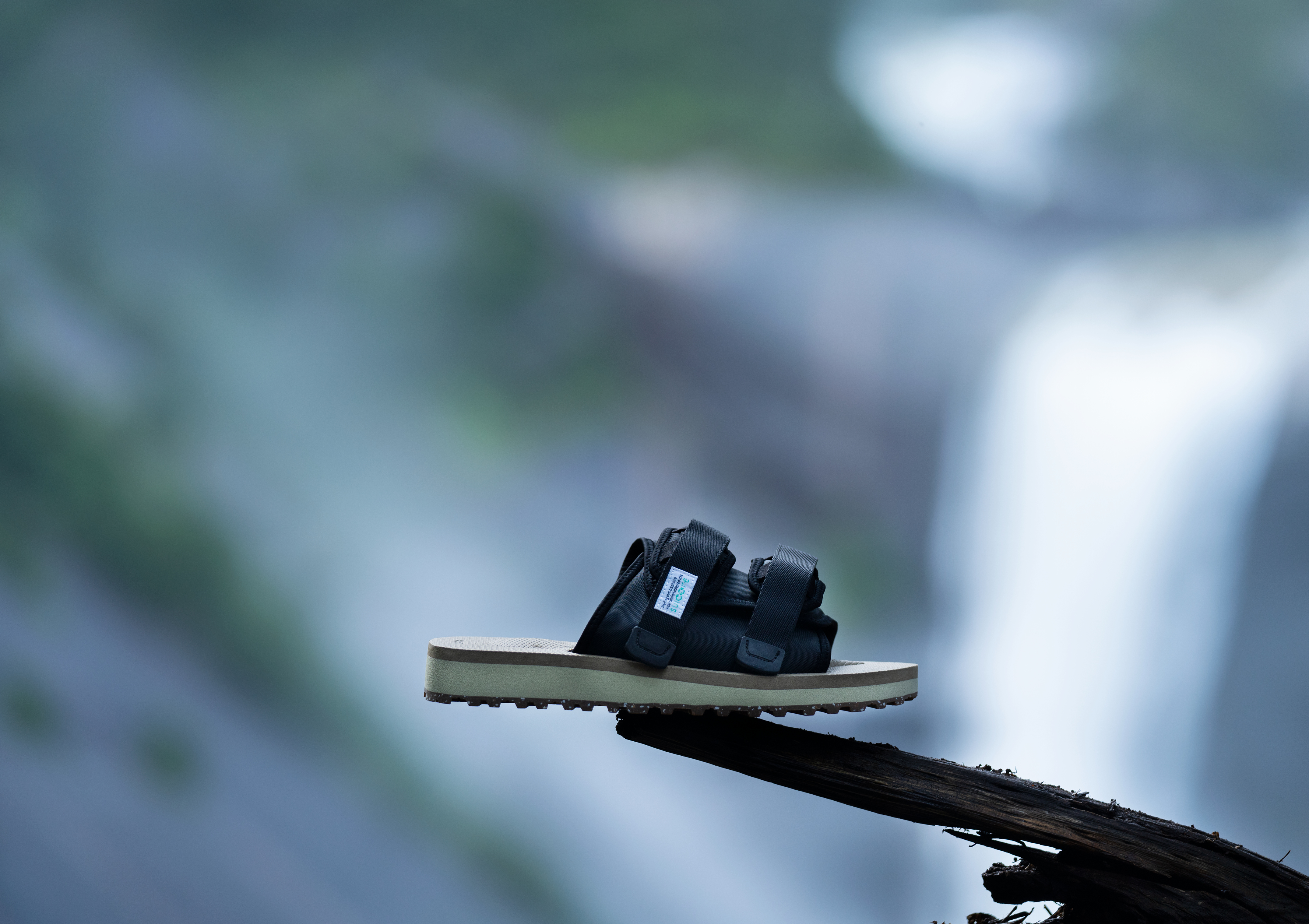 SUICOKE 22SS13.jpg